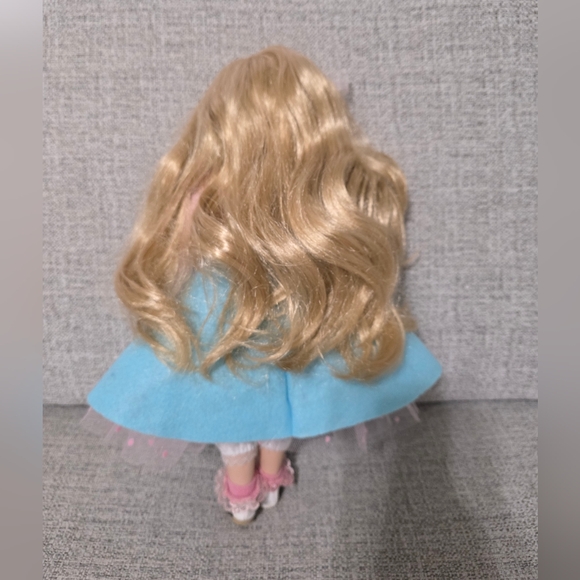 BK Co 50's Doll High Collection Genuine Porcelain Bobby Sox Poodle Skirt - Picture 5 of 9